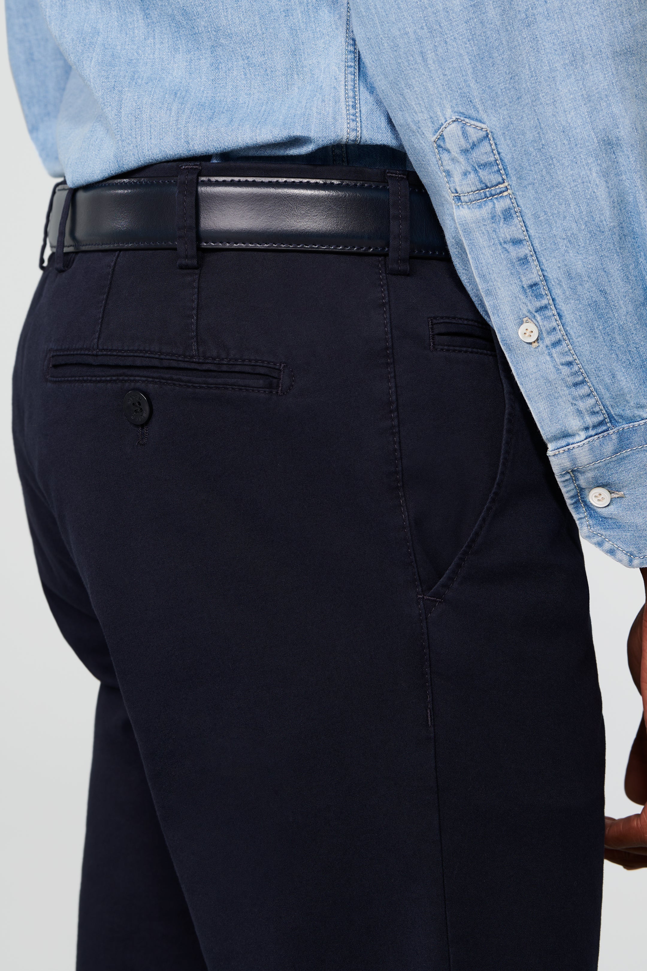 Bonn 9-3004 MODERN CHINO .